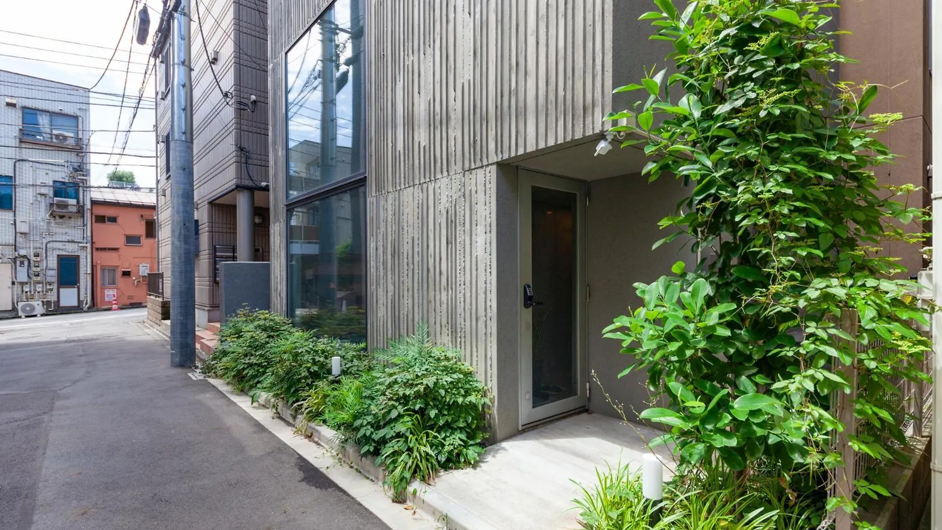 Shinjuku Kagurazaka Front New Apartment Tokyo 0*,