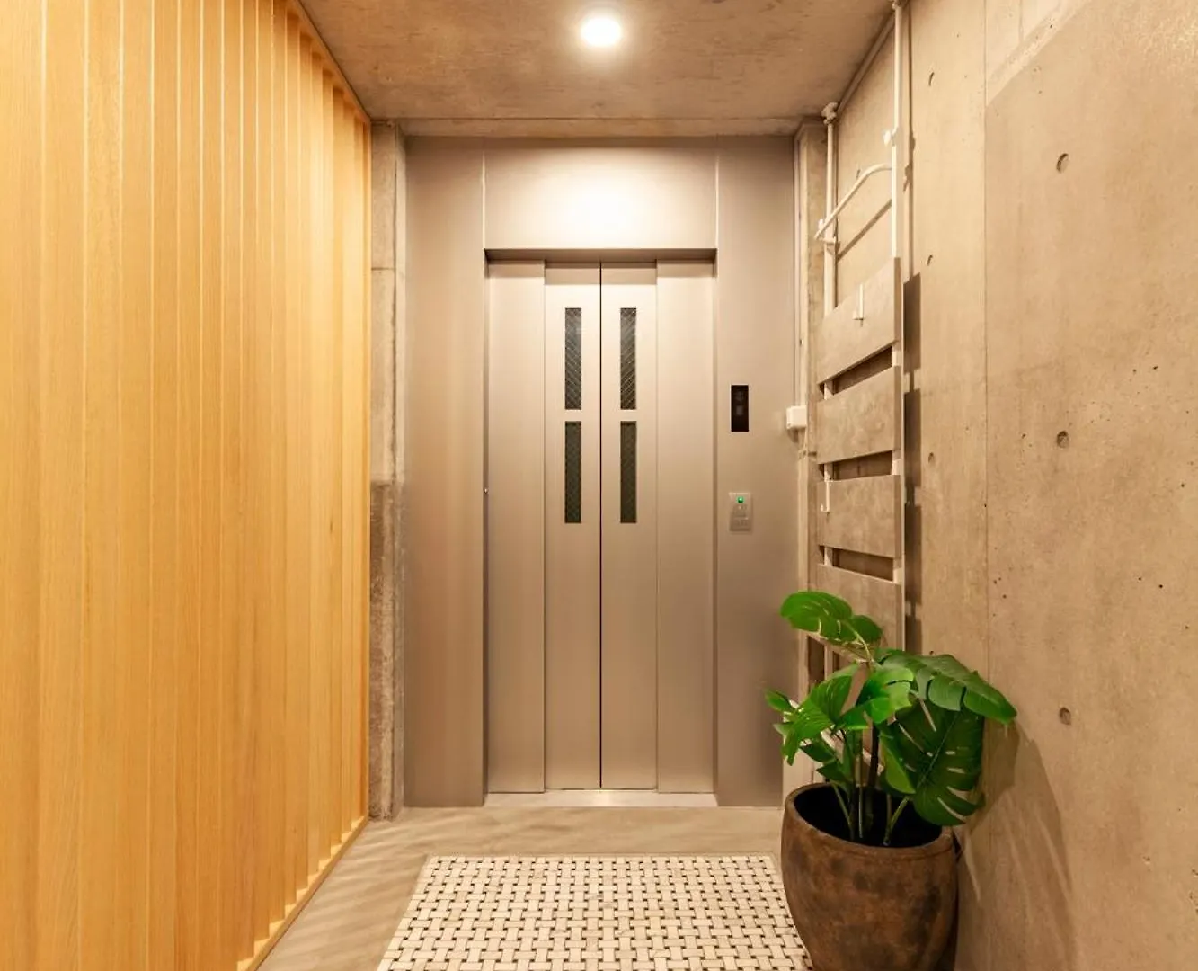 Shinjuku Kagurazaka Front New Apartment Tokyo